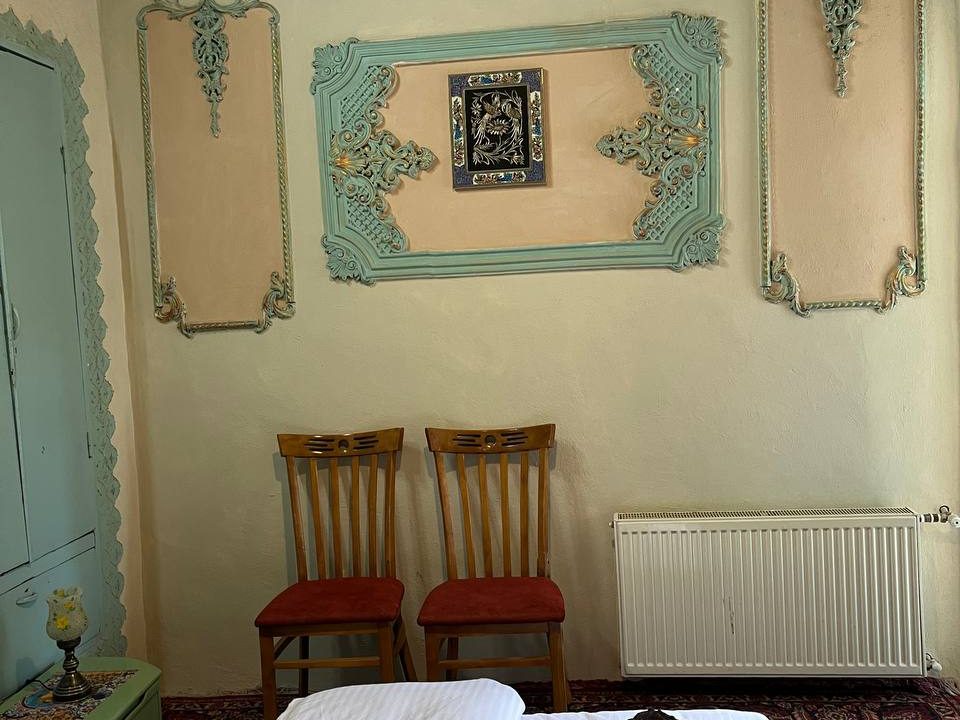 اتاق خان باجی هتل سنتی آنام زنجان